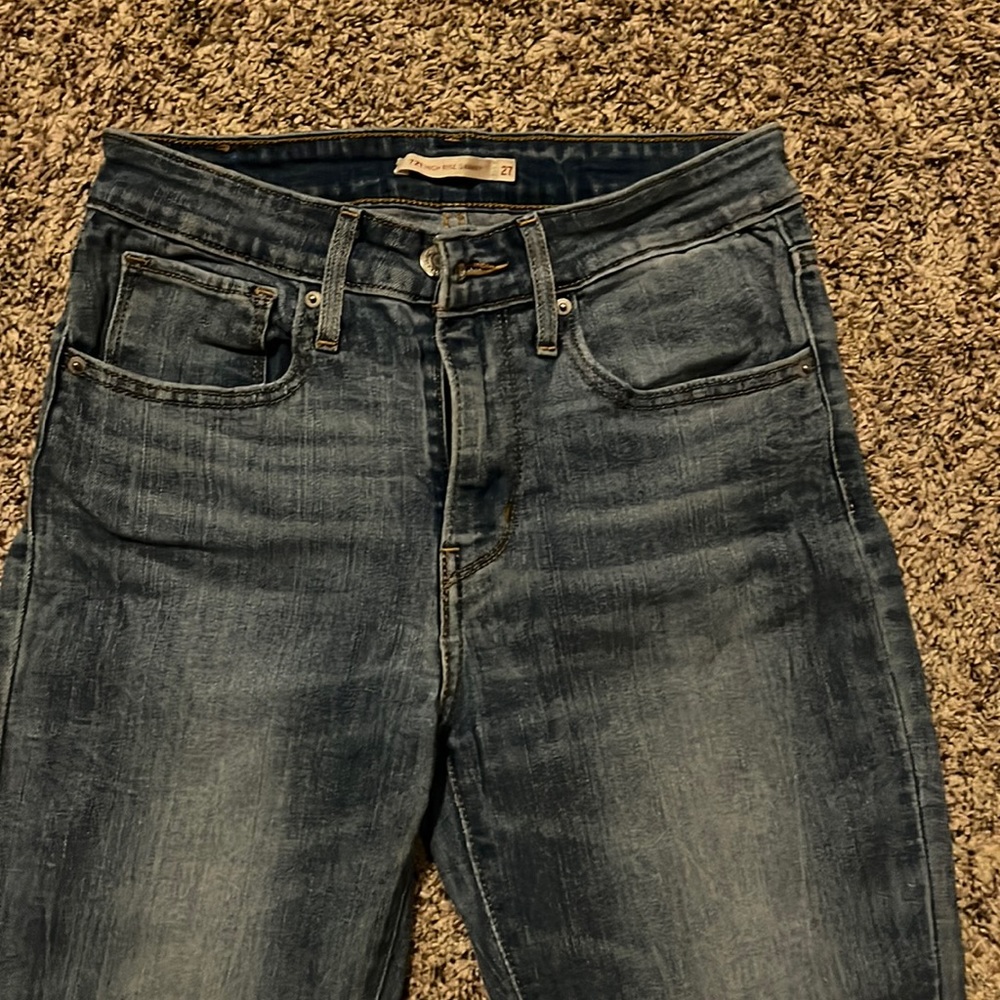 Levis High Rise Skinny